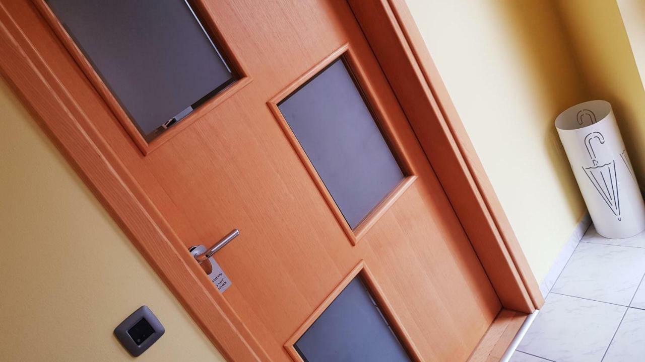 Apartment Dominik Osijek Exterior foto